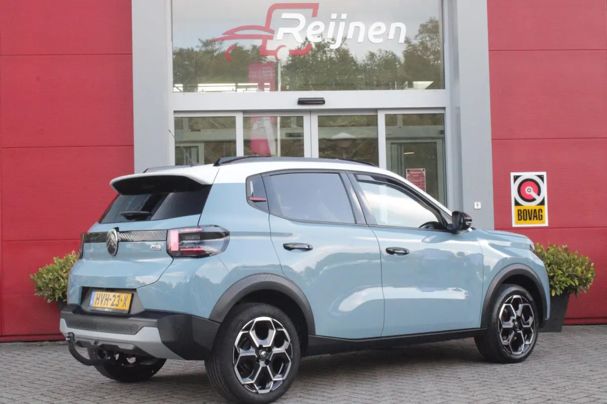 1.2 100PK MAX | AFNEEMBARE TREKHAAK | POLAR WHITE DAK | MONTE CARLO BLUE | ACHTERUITRIJ CAMERA | 17" LICHTMETALEN VELGEN "ATACAMITE" | NAVIGATIE | DRAADLOZE APPLE CARPLAY/ANDROID AUTO | DRAA