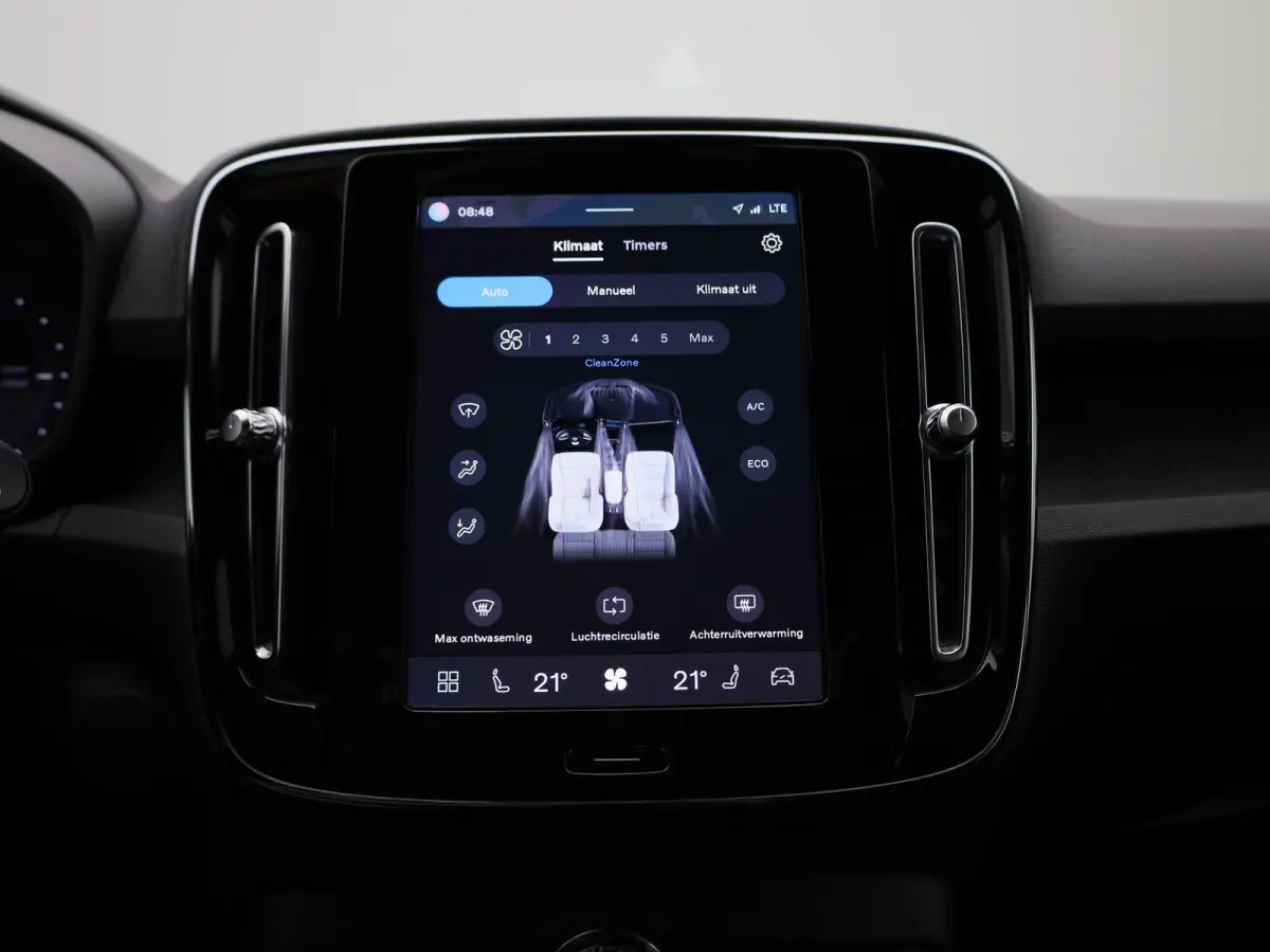 Core 69 kWh | SOH 93% | ACHTERUITRIJCAMERA | APPLE CARPLAY - ANDROID AUTO | CLIMATE CONTROL | CRUISE CONTROL |