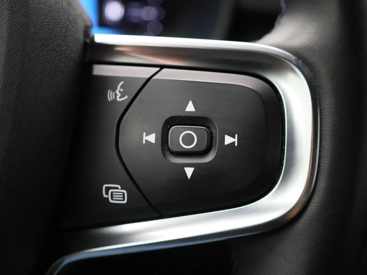 Core 69 kWh | SOH 93% | ACHTERUITRIJCAMERA | APPLE CARPLAY - ANDROID AUTO | CLIMATE CONTROL | CRUISE CONTROL |