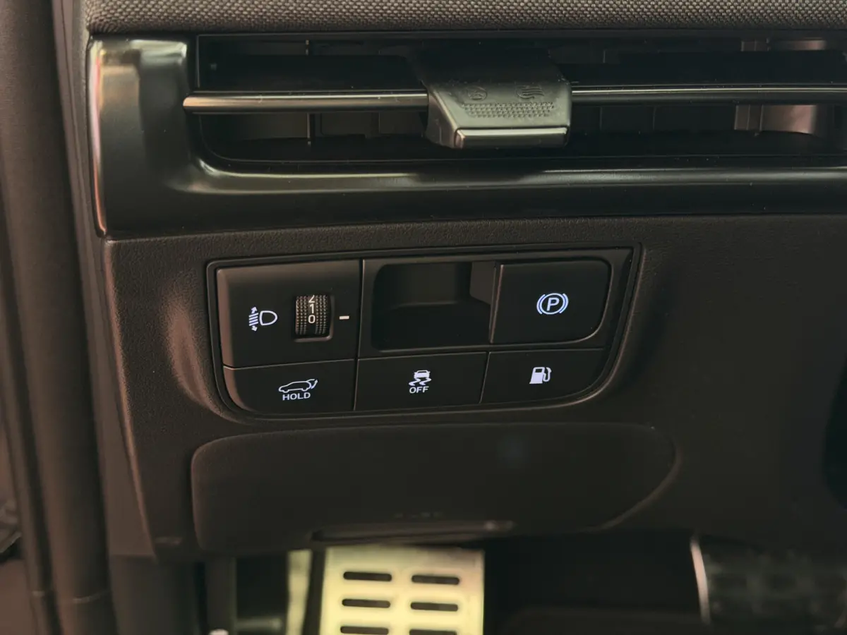 NW AUTO 4WD 288PK N LINE + 1.6 T-GDI PHEV SKY PANO CAMERA STOELVERWARM 19" LMV ZWARTE HEMEL STUURVERW. PLUG IN HYBRIDE 4X4 AWD