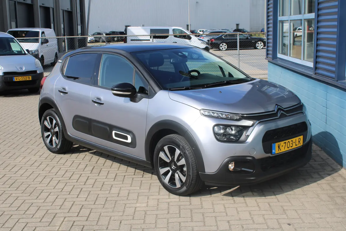 1.2 PureTech BusinessNavi, Camera, Airco, Dealer auto,dodedetectie spiegels 1ste eigenaar | Achterbank in delen neerklapbaar | Achteropkomend verkeer waarschuwing | Achteruitrijcamera