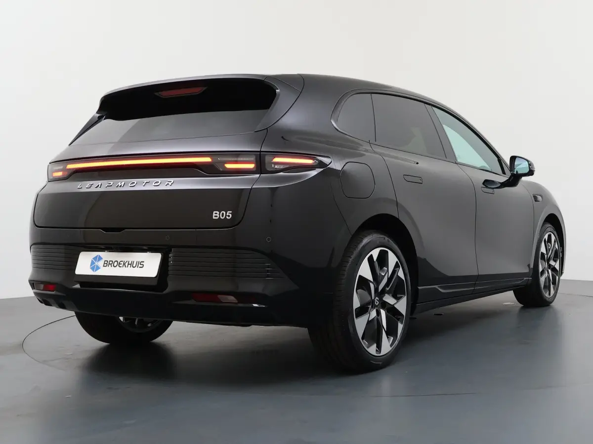 ProMax Design 67.1 kWh | €1500,- korting !! | Vanaf €429,- Private lease per maand ! | Achteruitrij assistent | Apple Carplay/Android Auto|telefoonintegratie premium | Cruise control ada