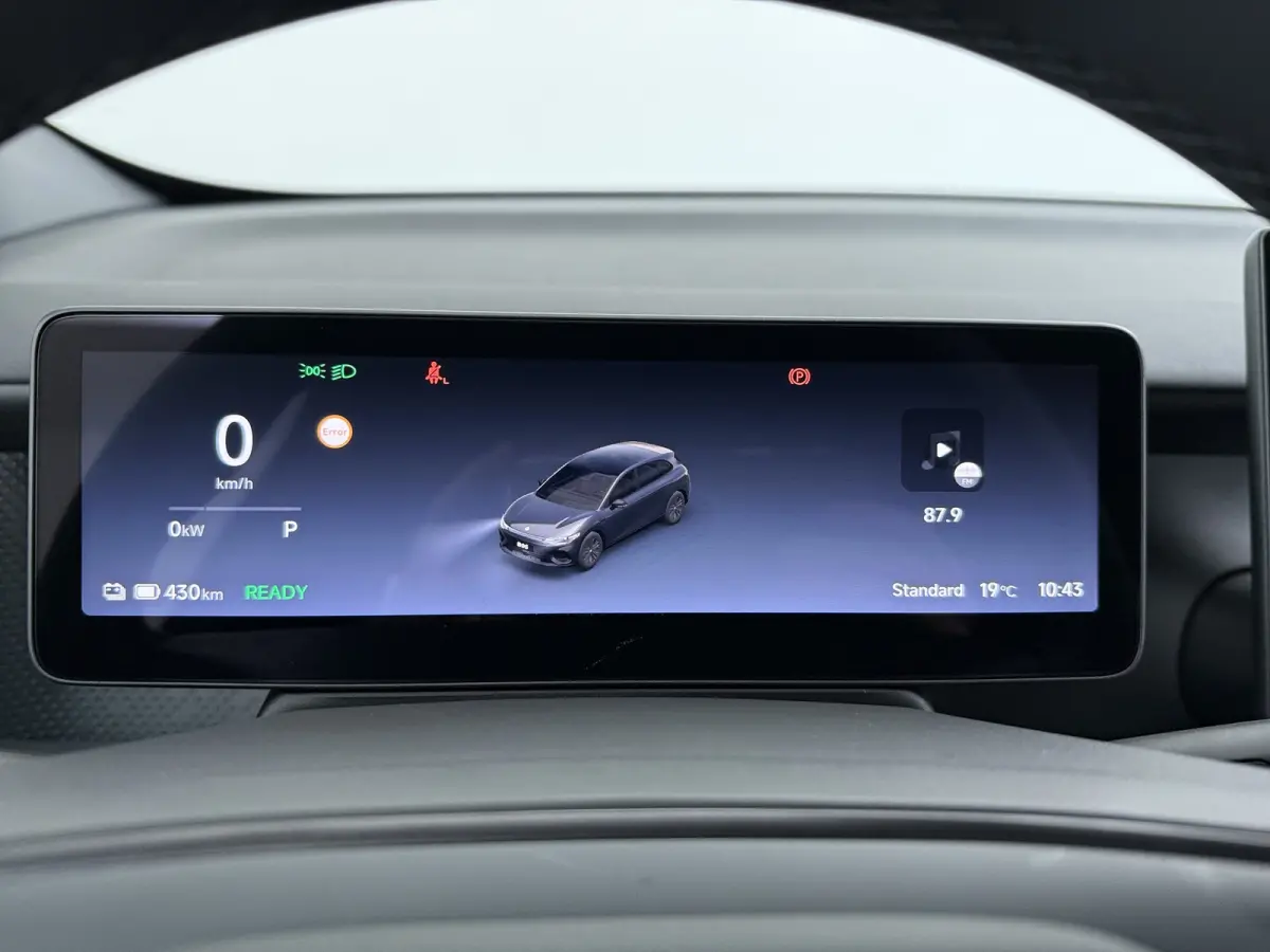 ProMax Design 67.1 kWh | €1500,- korting !! | Vanaf €429,- Private lease per maand ! | Achteruitrij assistent | Apple Carplay/Android Auto|telefoonintegratie premium | Cruise control ada