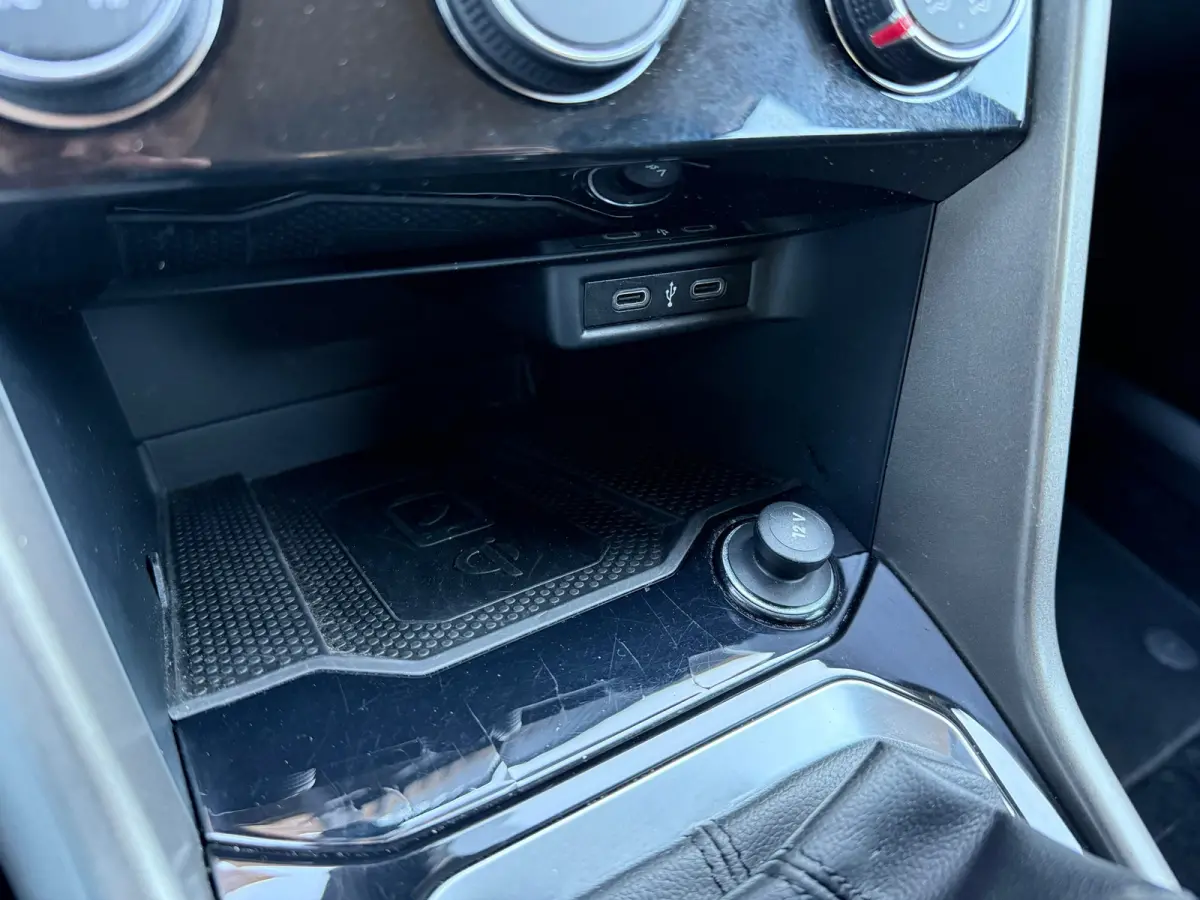 1.0 TSI Style Business - Navi - Airco - Parkeerhulp - Org.NL