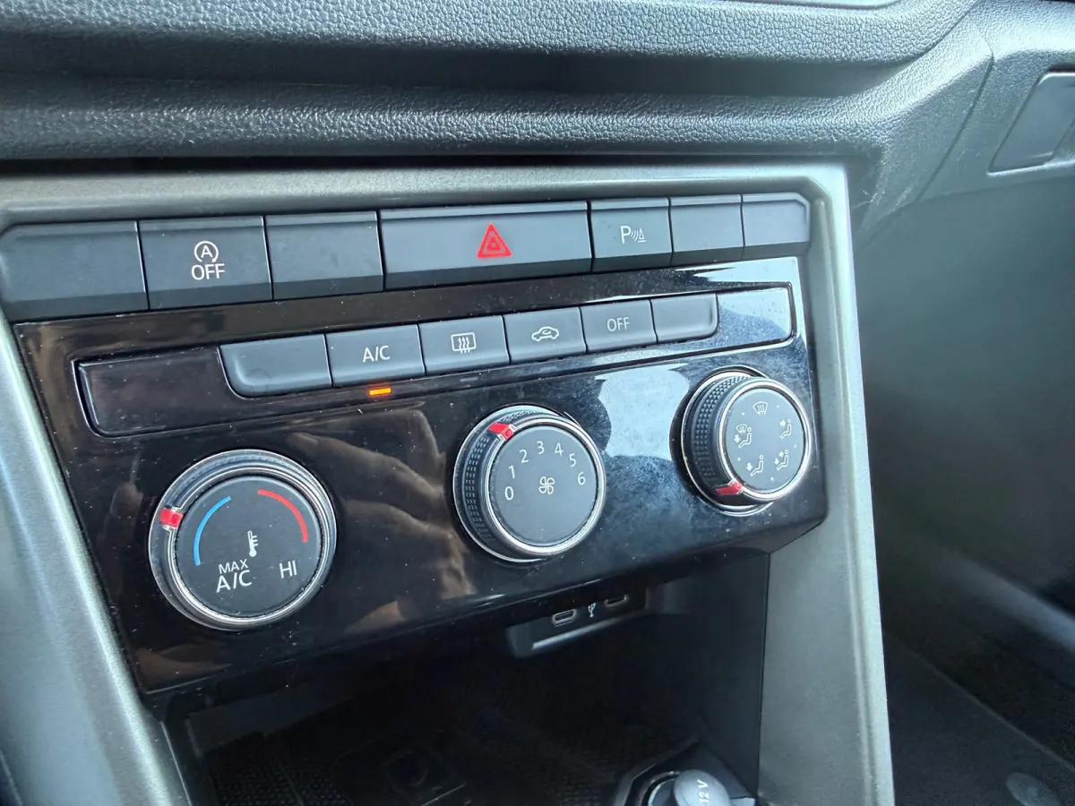 1.0 TSI Style Business - Navi - Airco - Parkeerhulp - Org.NL
