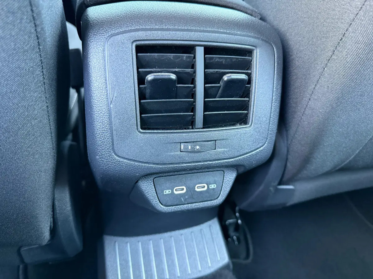 1.0 TSI Style Business - Navi - Airco - Parkeerhulp - Org.NL