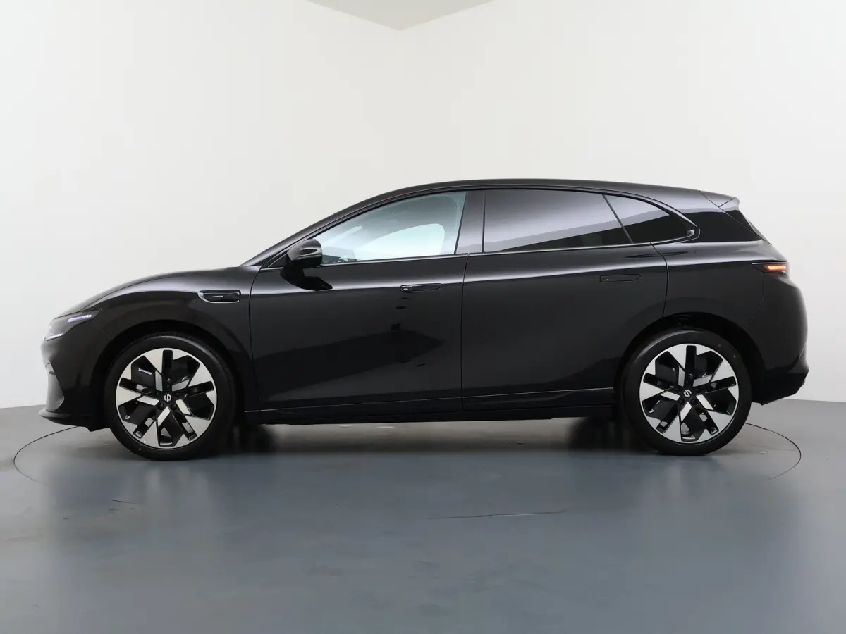 ProMax Design 67.1 kWh | €1500,- korting !! | Vanaf €429,- Private lease per maand ! | Achteruitrij assistent | Apple Carplay/Android Auto|telefoonintegratie premium | Cruise control ada