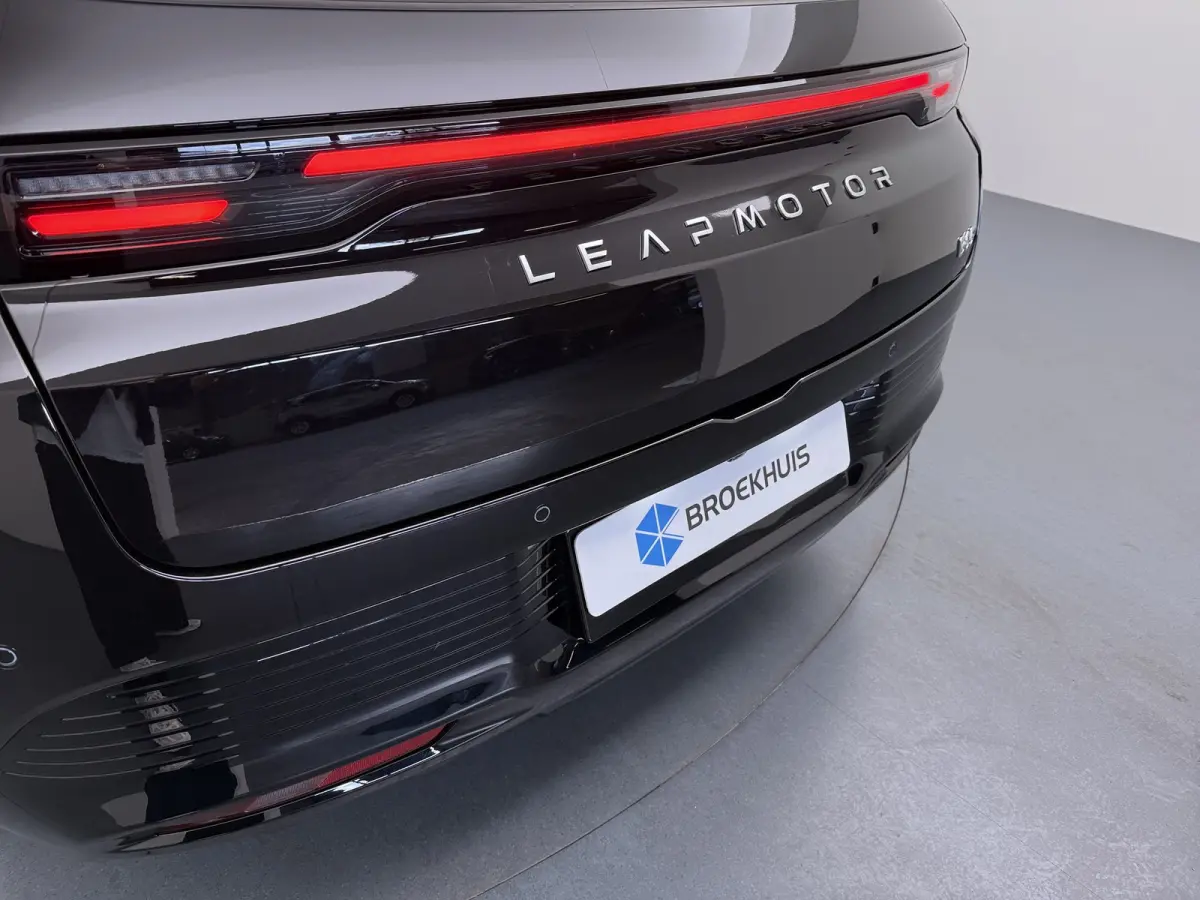 ProMax Design 67.1 kWh | €1500,- korting !! | Vanaf €429,- Private lease per maand ! | Achteruitrij assistent | Apple Carplay/Android Auto|telefoonintegratie premium | Cruise control ada