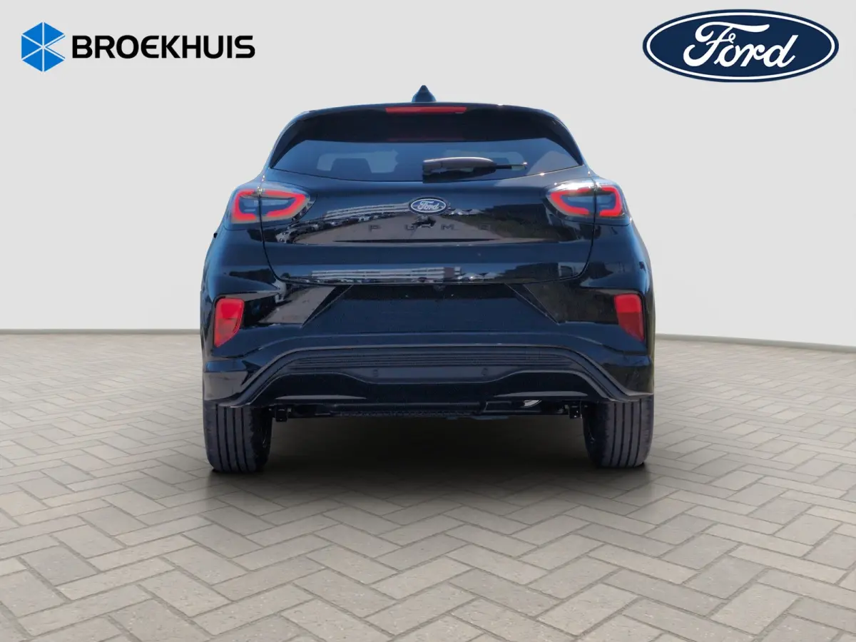 1.0 EcoBoost ST-Line | Achteruitrijcamera | All-Weather banden  | Armsteun voor