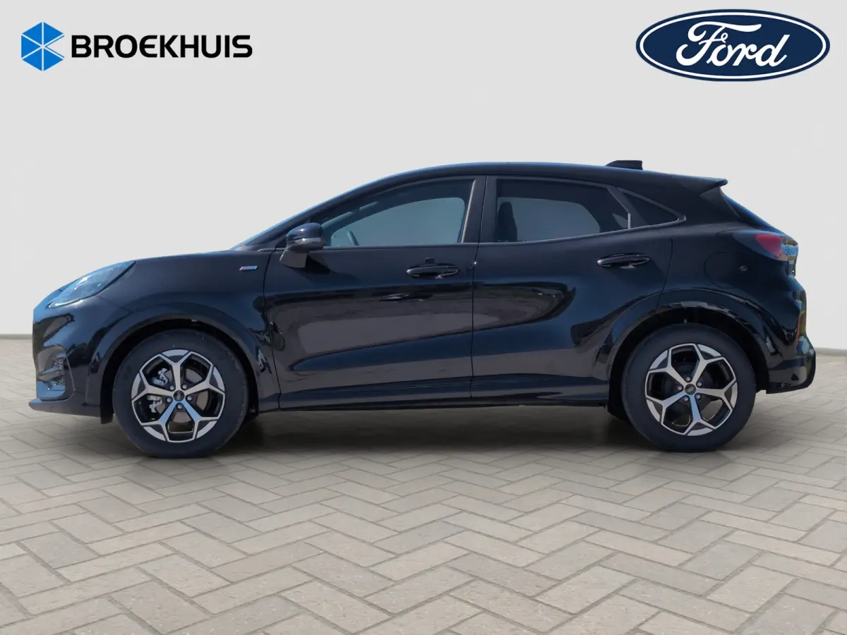 1.0 EcoBoost ST-Line | Achteruitrijcamera | All-Weather banden  | Armsteun voor