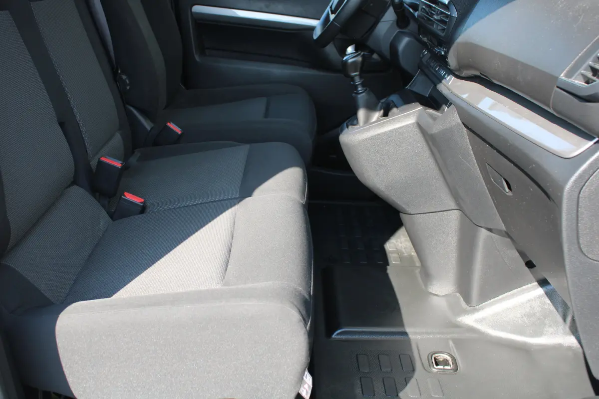 2.0 BlueHDi 145 L3 | Navigatie | Camera | 3-Zits | Long | Keyless | Climate control |