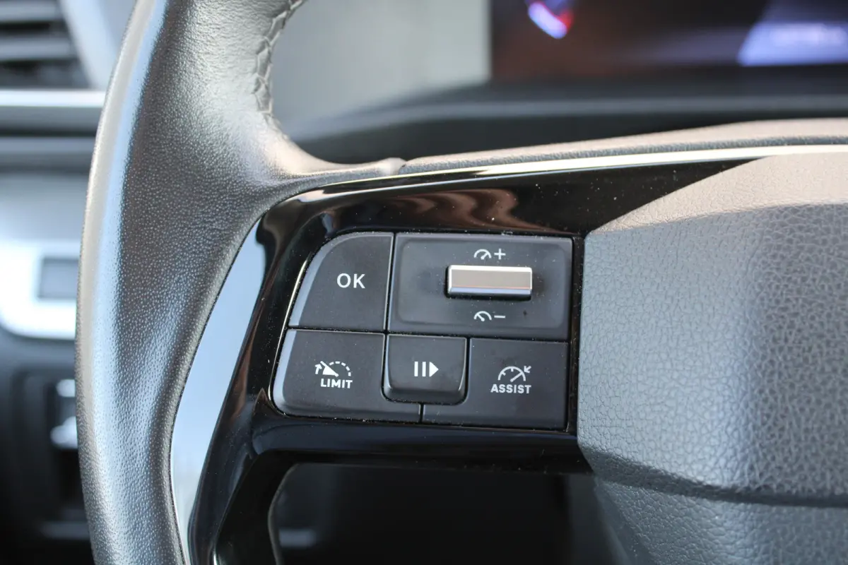 2.0 BlueHDi 145 L3 | Navigatie | Camera | 3-Zits | Long | Keyless | Climate control |