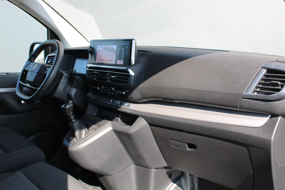 2.0 BlueHDi 145 L3 | Navigatie | Camera | 3-Zits | Long | Keyless | Climate control |