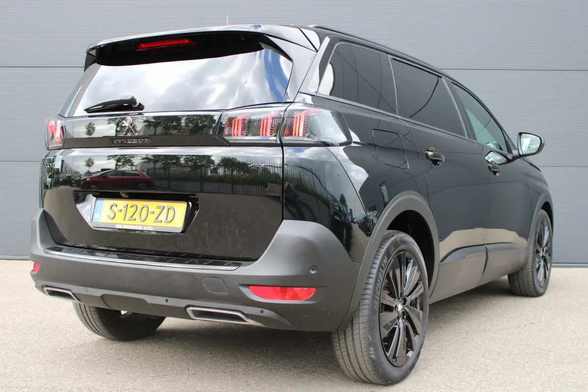 SUV 1.2 PureTech 130pk EAT8 GT 7p | Automaat | Navigatie | Camera | Black Pack | Stoelverwarming | Adaptieve cruise control |