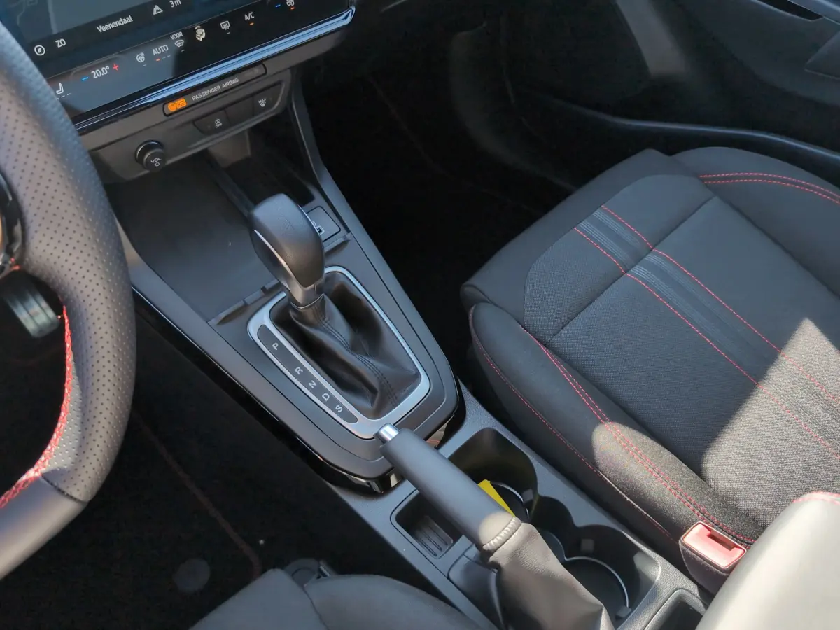 1.0 EcoBoost ST-Line | Achteruitrijcamera | Airco (automatisch) | All-Weather banden