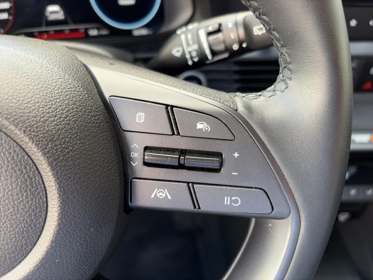 1.0 T-GDI 100pk Premium | Carplay | Climate control | Cruise control | Stoel/stuurverwarming | Camera | Parkeersensoren | DAB | Premium Audio | Lichtmetalen velgen | Navigatie