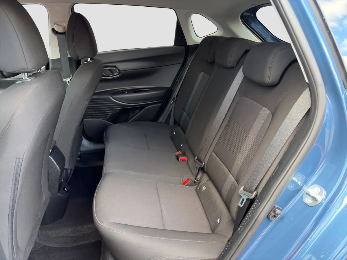 1.0 T-GDI 100pk Premium | Carplay | Climate control | Cruise control | Stoel/stuurverwarming | Camera | Parkeersensoren | DAB | Premium Audio | Lichtmetalen velgen | Navigatie