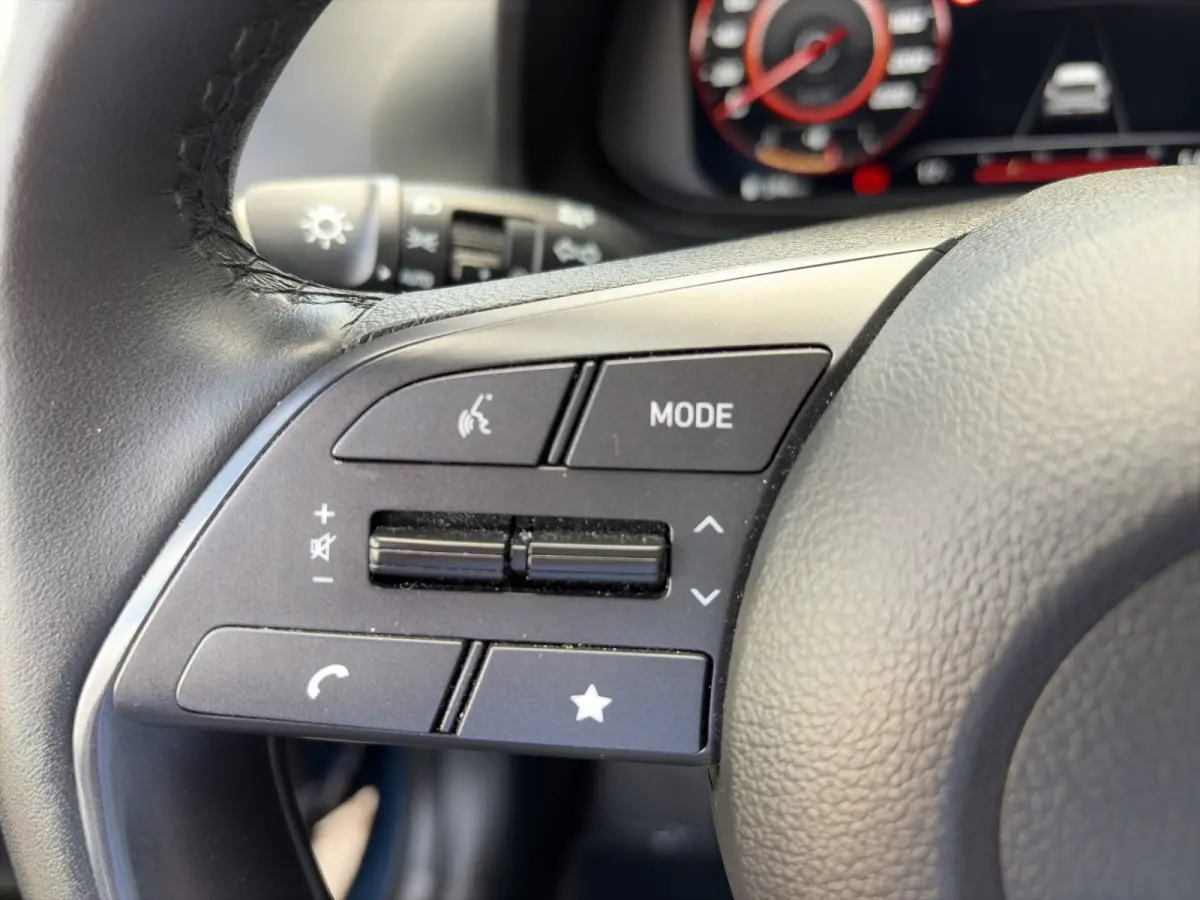 1.0 T-GDI 100pk Premium | Carplay | Climate control | Cruise control | Stoel/stuurverwarming | Camera | Parkeersensoren | DAB | Premium Audio | Lichtmetalen velgen | Navigatie