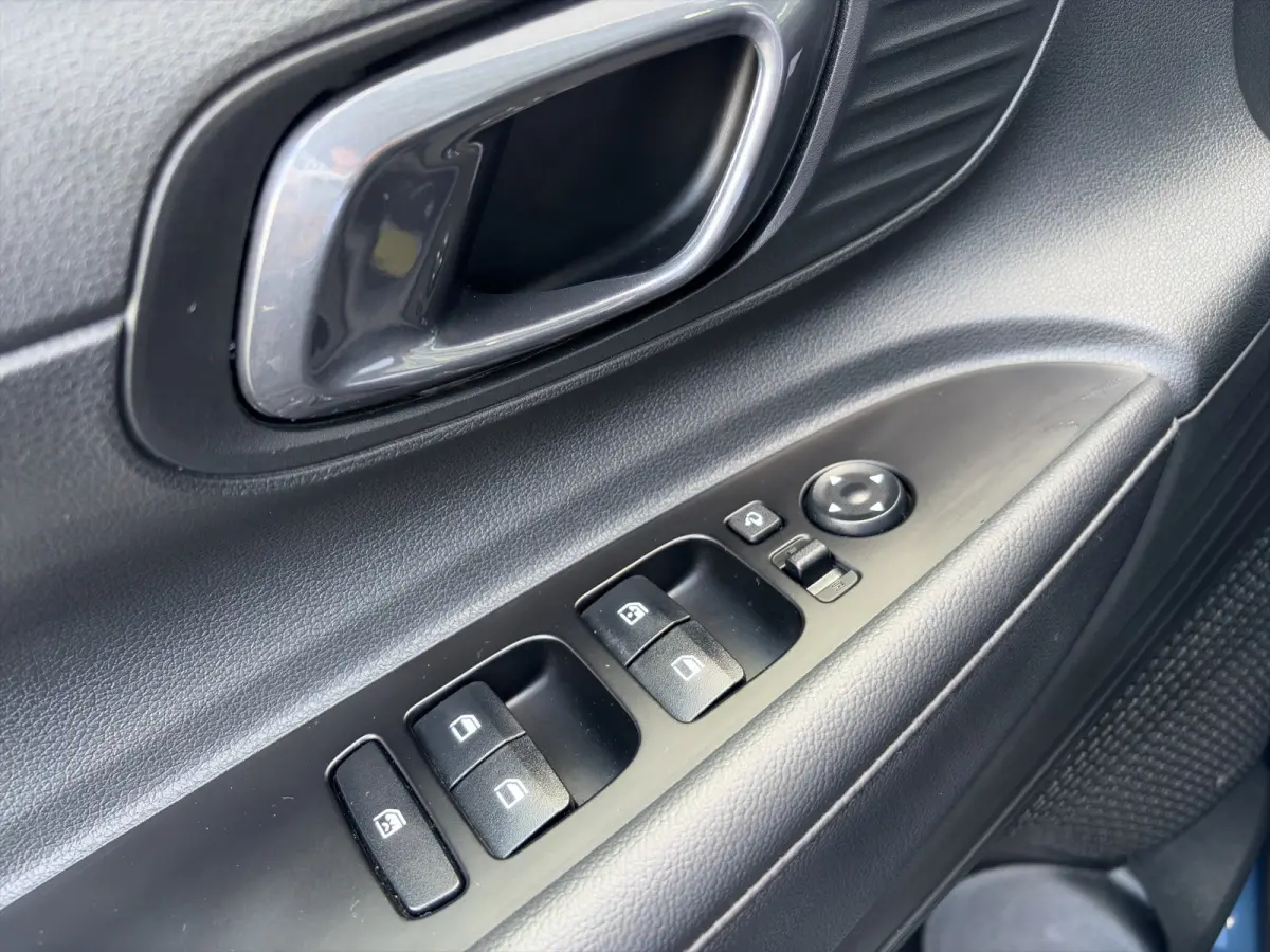 1.0 T-GDI 100pk Premium | Carplay | Climate control | Cruise control | Stoel/stuurverwarming | Camera | Parkeersensoren | DAB | Premium Audio | Lichtmetalen velgen | Navigatie