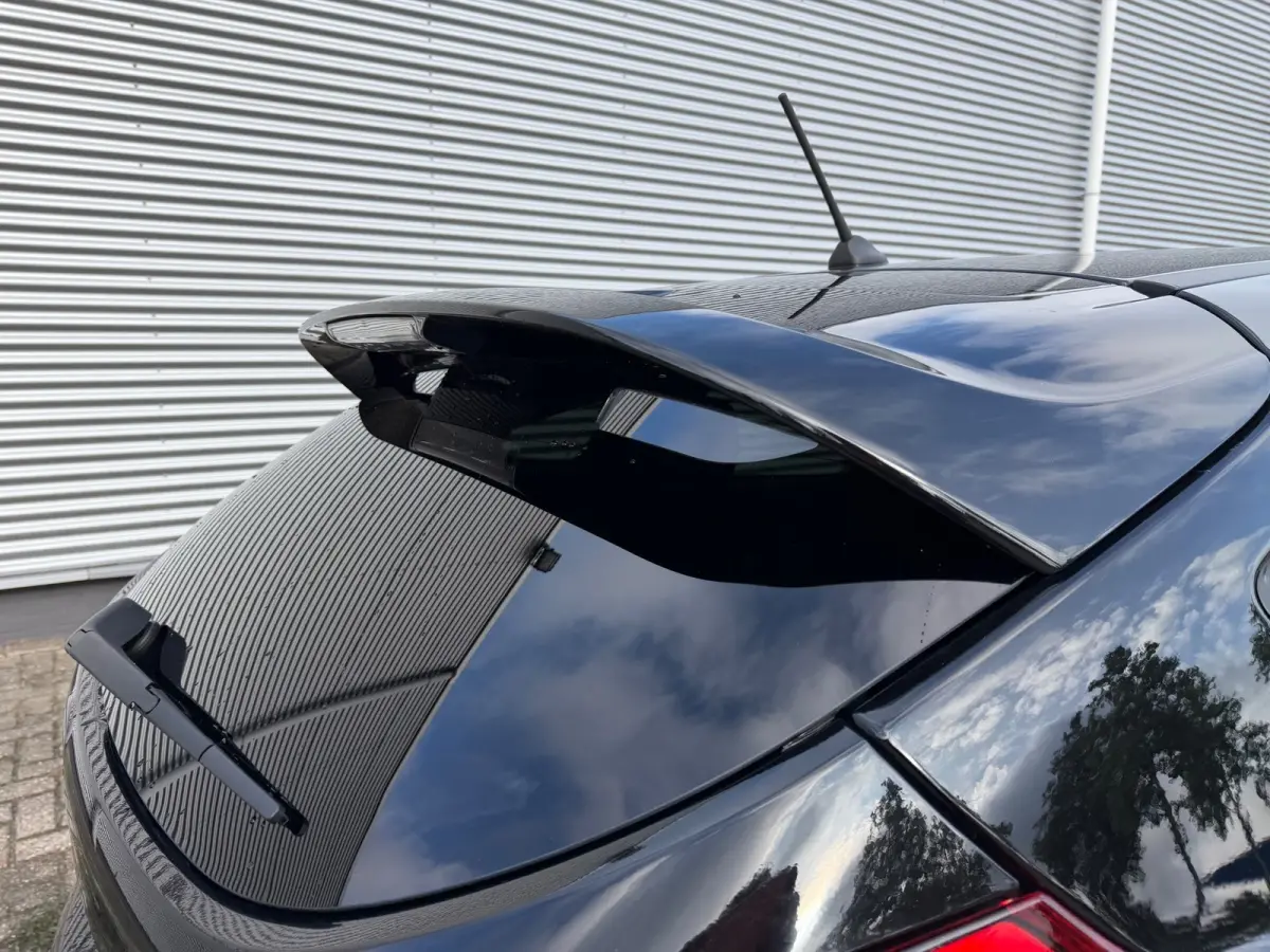 1.5 Titanium ST-line,stoel/stuurverwarming,Navigatie,clima,parkeersensoren/Camera