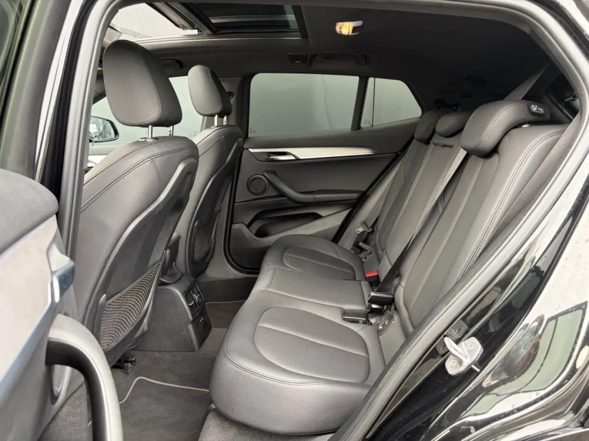 sDrive18i M Sport Aut. Pano Leder LED Camera Sfeerlicht 19inch
