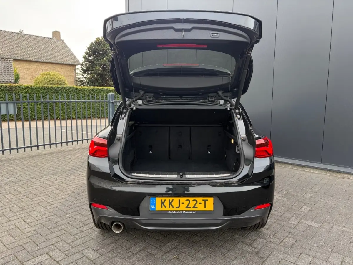 sDrive18i M Sport Aut. Pano Leder LED Camera Sfeerlicht 19inch