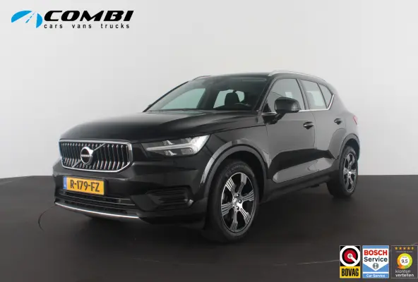 2.0 B4 Momentum Business > Camera/Adaptive Cruise Control/Stoelverwarming/All season banen...