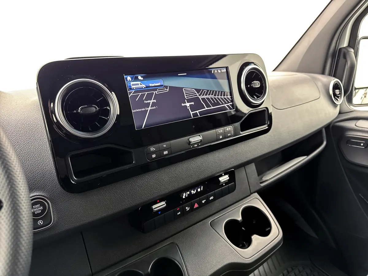 319 CDI L2H1 Pro Led Trekhaak Navigatie Parkeerpakket Carplay Betimmering BPM vrij Stoelverwarming