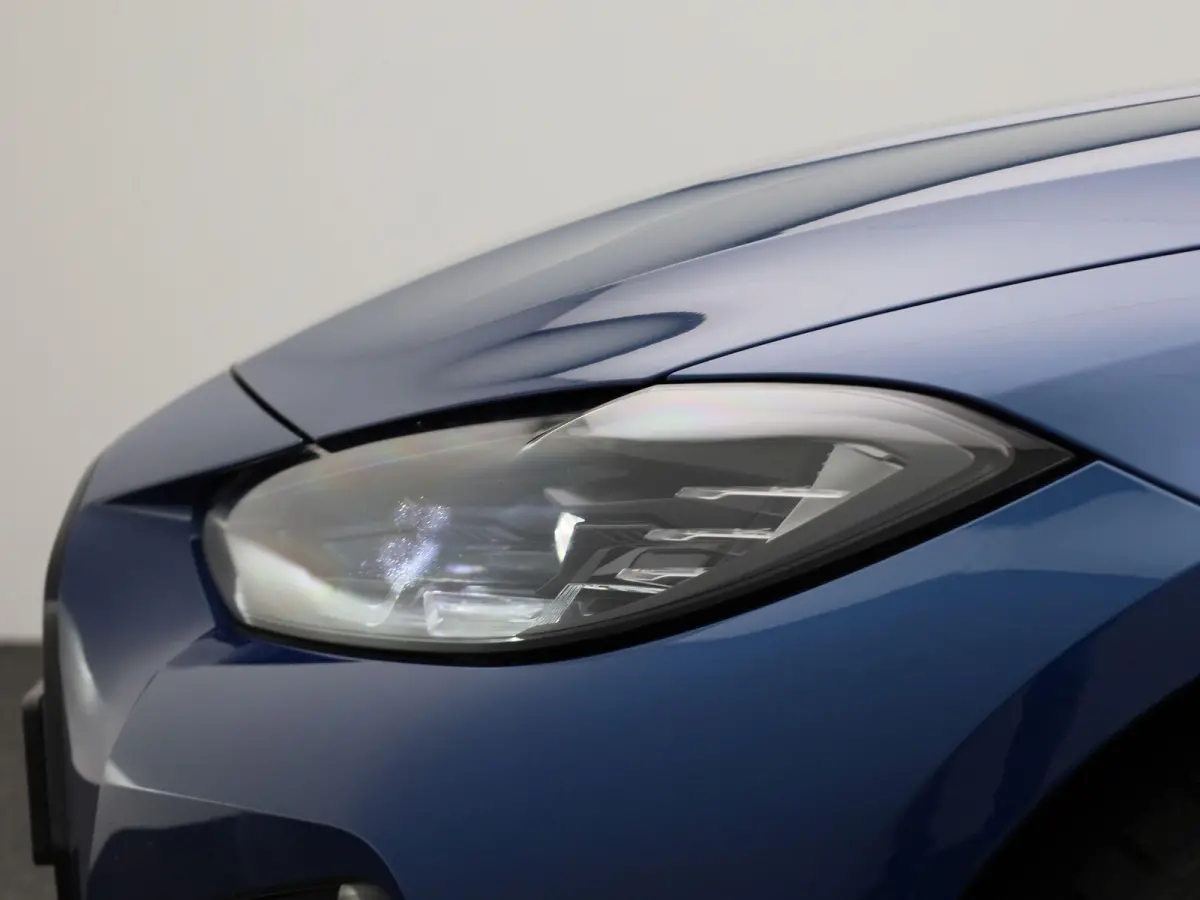 430i High Executive AUTOMAAT | SCHUIFKANTEL DAK | M PERFORMANCE PACK | M PAKKET | CAMERA | APPLE CARPLAY | NAVIGATIE | CARBON PAKKET | VIRTUEEL | PDC | STOELVERWARMING | LEDER | SPORSTOELEN 