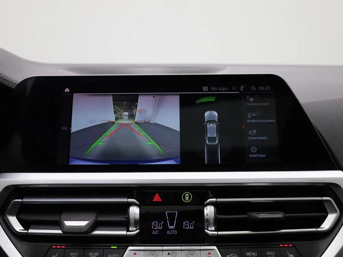 430i High Executive AUTOMAAT | SCHUIFKANTEL DAK | M PERFORMANCE PACK | M PAKKET | CAMERA | APPLE CARPLAY | NAVIGATIE | CARBON PAKKET | VIRTUEEL | PDC | STOELVERWARMING | LEDER | SPORSTOELEN 