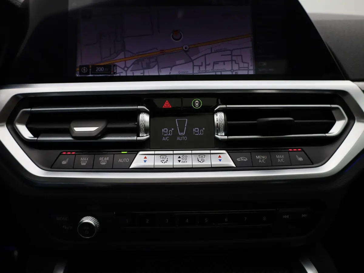430i High Executive AUTOMAAT | SCHUIFKANTEL DAK | M PERFORMANCE PACK | M PAKKET | CAMERA | APPLE CARPLAY | NAVIGATIE | CARBON PAKKET | VIRTUEEL | PDC | STOELVERWARMING | LEDER | SPORSTOELEN 