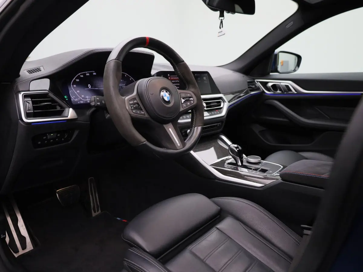 430i High Executive AUTOMAAT | SCHUIFKANTEL DAK | M PERFORMANCE PACK | M PAKKET | CAMERA | APPLE CARPLAY | NAVIGATIE | CARBON PAKKET | VIRTUEEL | PDC | STOELVERWARMING | LEDER | SPORSTOELEN 