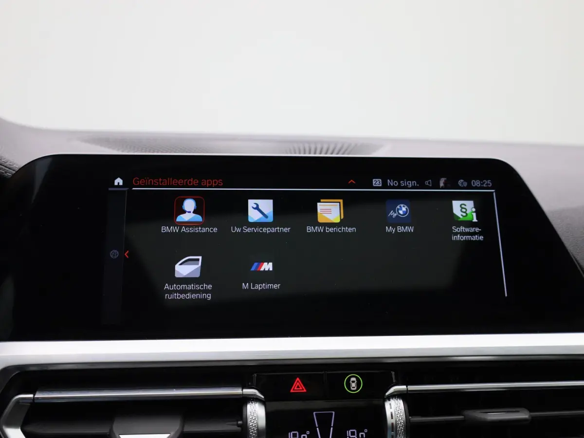 430i High Executive AUTOMAAT | SCHUIFKANTEL DAK | M PERFORMANCE PACK | M PAKKET | CAMERA | APPLE CARPLAY | NAVIGATIE | CARBON PAKKET | VIRTUEEL | PDC | STOELVERWARMING | LEDER | SPORSTOELEN 
