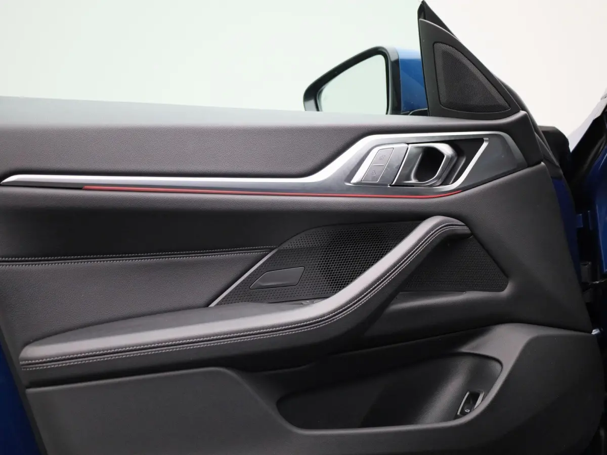 430i High Executive AUTOMAAT | SCHUIFKANTEL DAK | M PERFORMANCE PACK | M PAKKET | CAMERA | APPLE CARPLAY | NAVIGATIE | CARBON PAKKET | VIRTUEEL | PDC | STOELVERWARMING | LEDER | SPORSTOELEN 