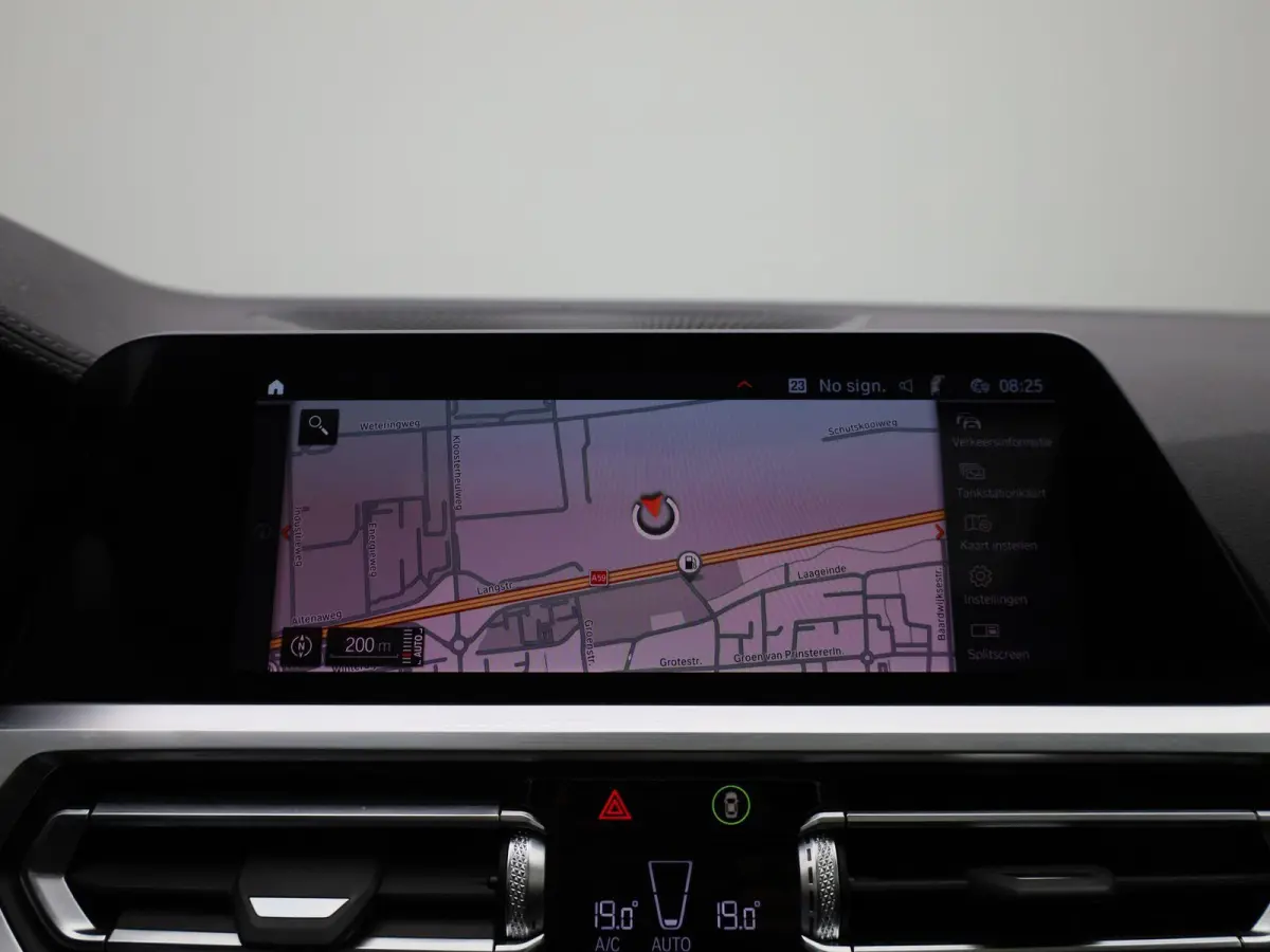 430i High Executive AUTOMAAT | SCHUIFKANTEL DAK | M PERFORMANCE PACK | M PAKKET | CAMERA | APPLE CARPLAY | NAVIGATIE | CARBON PAKKET | VIRTUEEL | PDC | STOELVERWARMING | LEDER | SPORSTOELEN 
