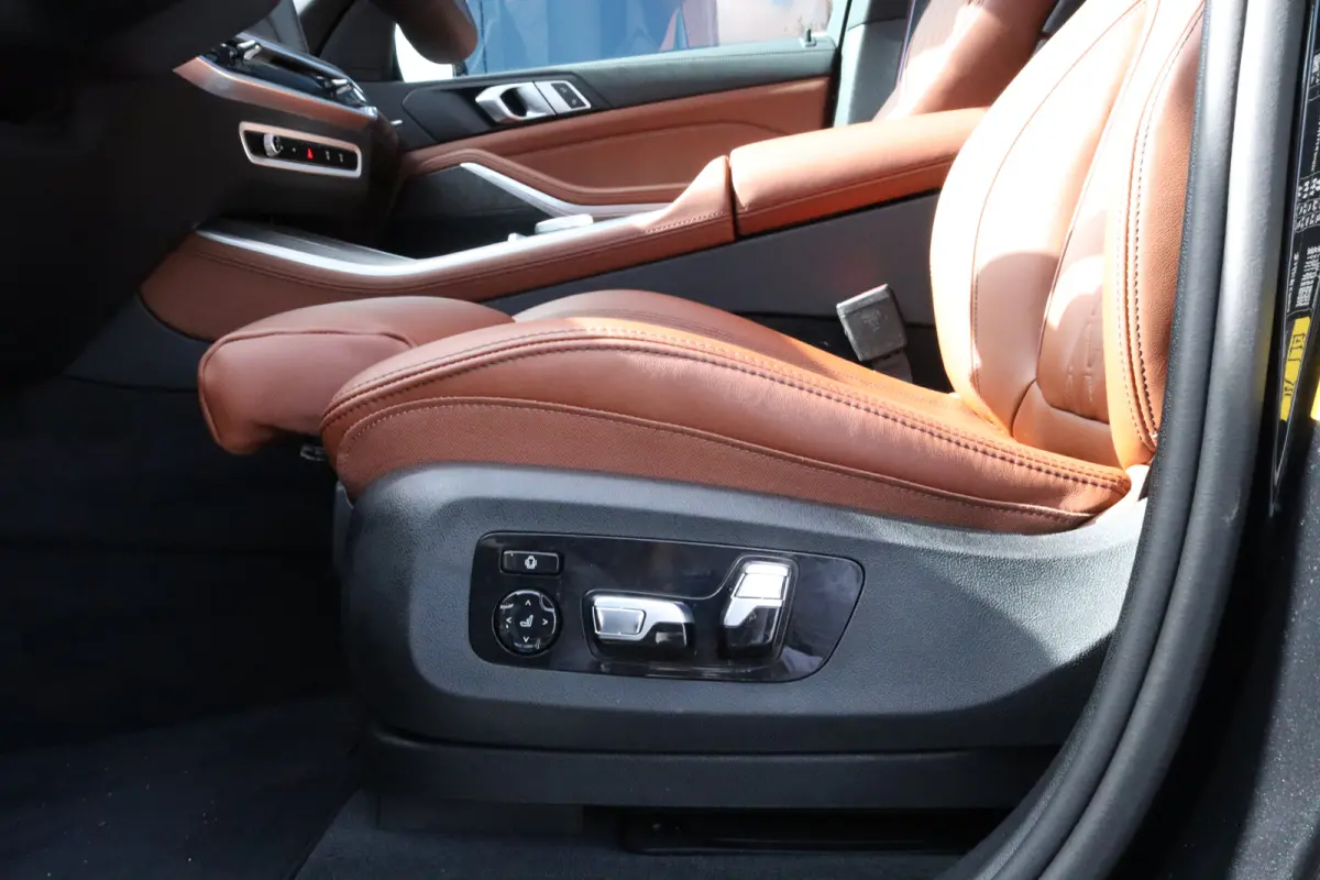 xDrive50e M-SPORT PRO | Trekhaak | Skylounge | Tartufo | 4-wielsturing  | HiFi | Pano | Memory | Carplay | Stuurverwarming | Cruise Control