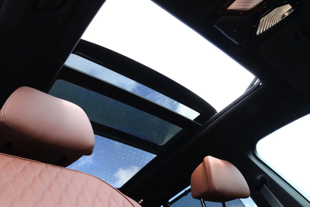 xDrive50e M-SPORT PRO | Trekhaak | Skylounge | Tartufo | 4-wielsturing  | HiFi | Pano | Memory | Carplay | Stuurverwarming | Cruise Control