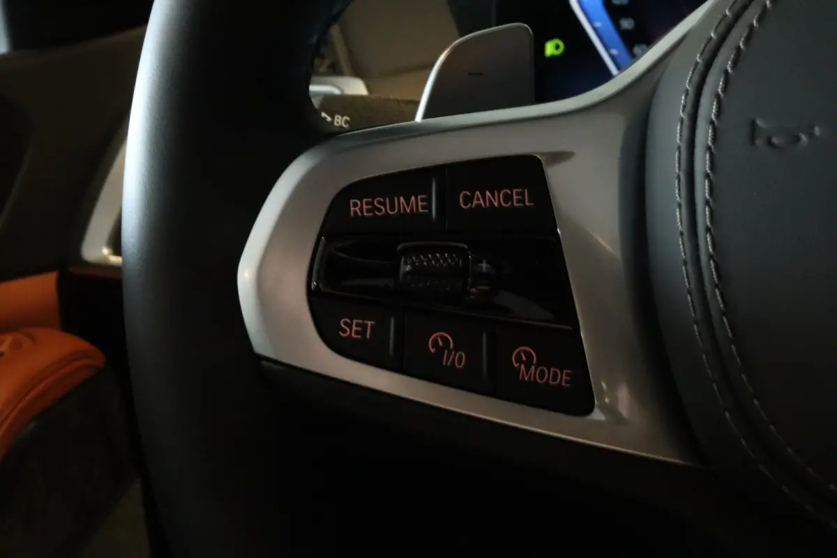xDrive50e M-SPORT PRO | Trekhaak | Skylounge | Tartufo | 4-wielsturing  | HiFi | Pano | Memory | Carplay | Stuurverwarming | Cruise Control