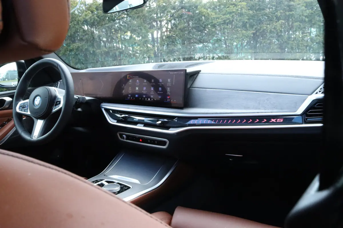 xDrive50e M-SPORT PRO | Trekhaak | Skylounge | Tartufo | 4-wielsturing  | HiFi | Pano | Memory | Carplay | Stuurverwarming | Cruise Control