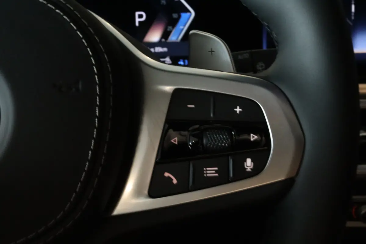 xDrive50e M-SPORT PRO | Trekhaak | Skylounge | Tartufo | 4-wielsturing  | HiFi | Pano | Memory | Carplay | Stuurverwarming | Cruise Control