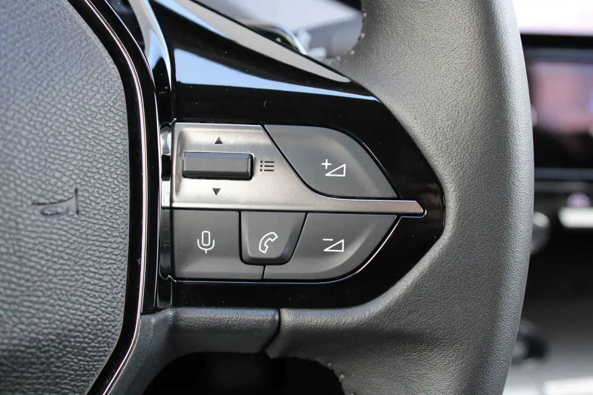 1.2 Hybrid 145 e-DCS6 Allure | Automaat | Navigatie | Camera | 19 Inch | Apple carplay | Origineel NL | Adaptieve cruise control |