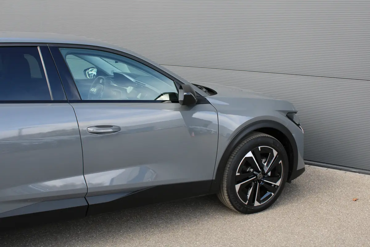 1.2 Hybrid 145 e-DCS6 Allure | Automaat | Navigatie | Camera | 19 Inch | Apple carplay | Origineel NL | Adaptieve cruise control |