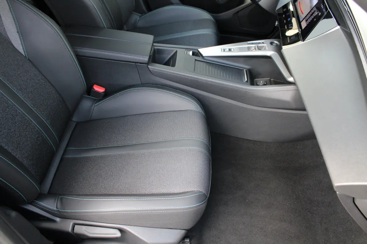 1.2 Hybrid 145 e-DCS6 Allure | Automaat | Navigatie | Camera | 19 Inch | Apple carplay | Origineel NL | Adaptieve cruise control |
