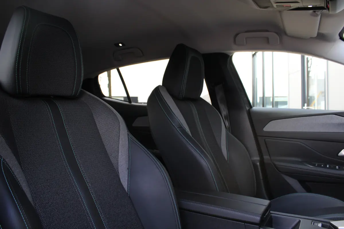 1.2 Hybrid 145 e-DCS6 Allure | Automaat | Navigatie | Camera | 19 Inch | Apple carplay | Origineel NL | Adaptieve cruise control |