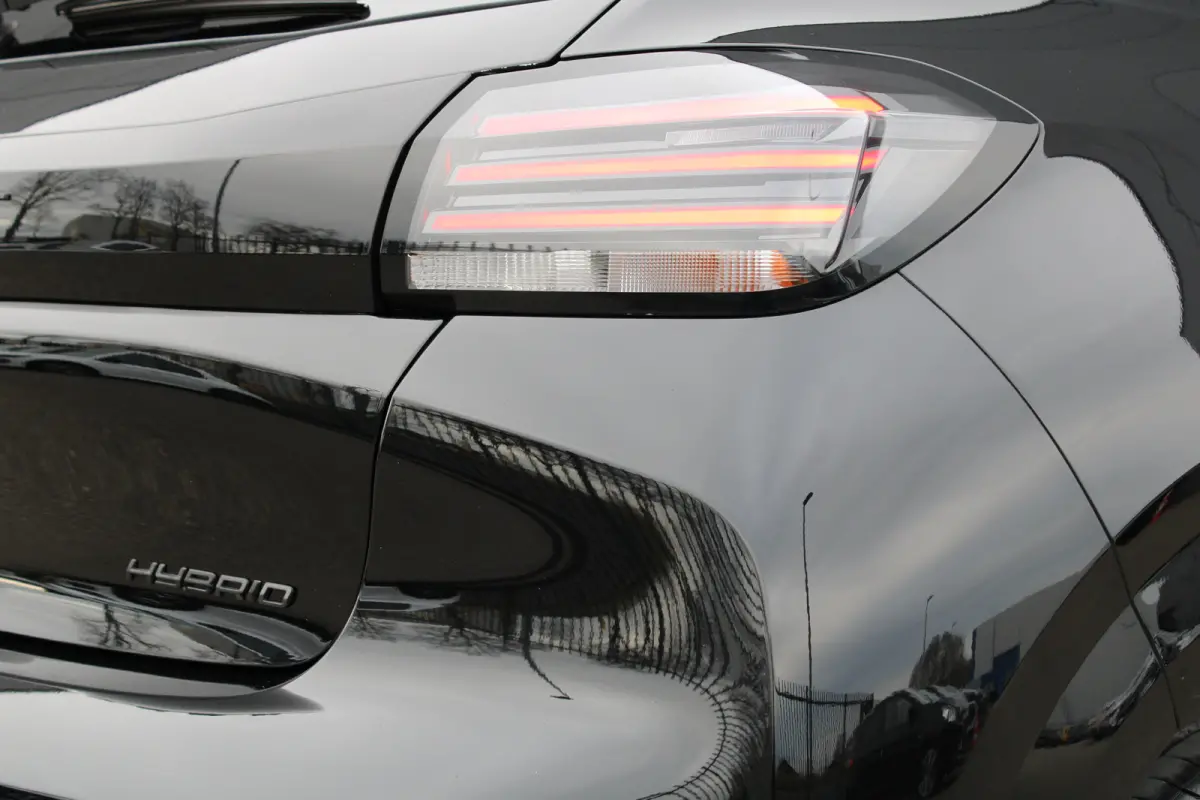 1.2 Hybrid 110 e-DCS6 Allure | Automaat | Navigatie | Camera voor + achter | Apple carplay | Adaptieve cruise control |