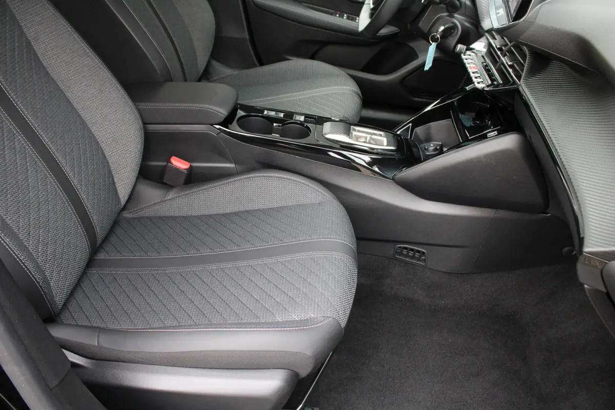 1.2 Hybrid 110 e-DCS6 Allure | Automaat | Navigatie | Camera voor + achter | Apple carplay | Adaptieve cruise control |