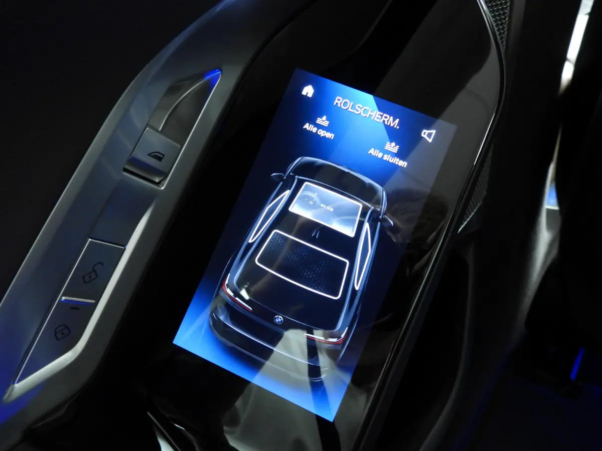 xDrive60 106 kWh | LED | HUD | Active cruise | Panoramadak | Active steering | DAB | Bowers & Wilkins sound | Alu 20 inch