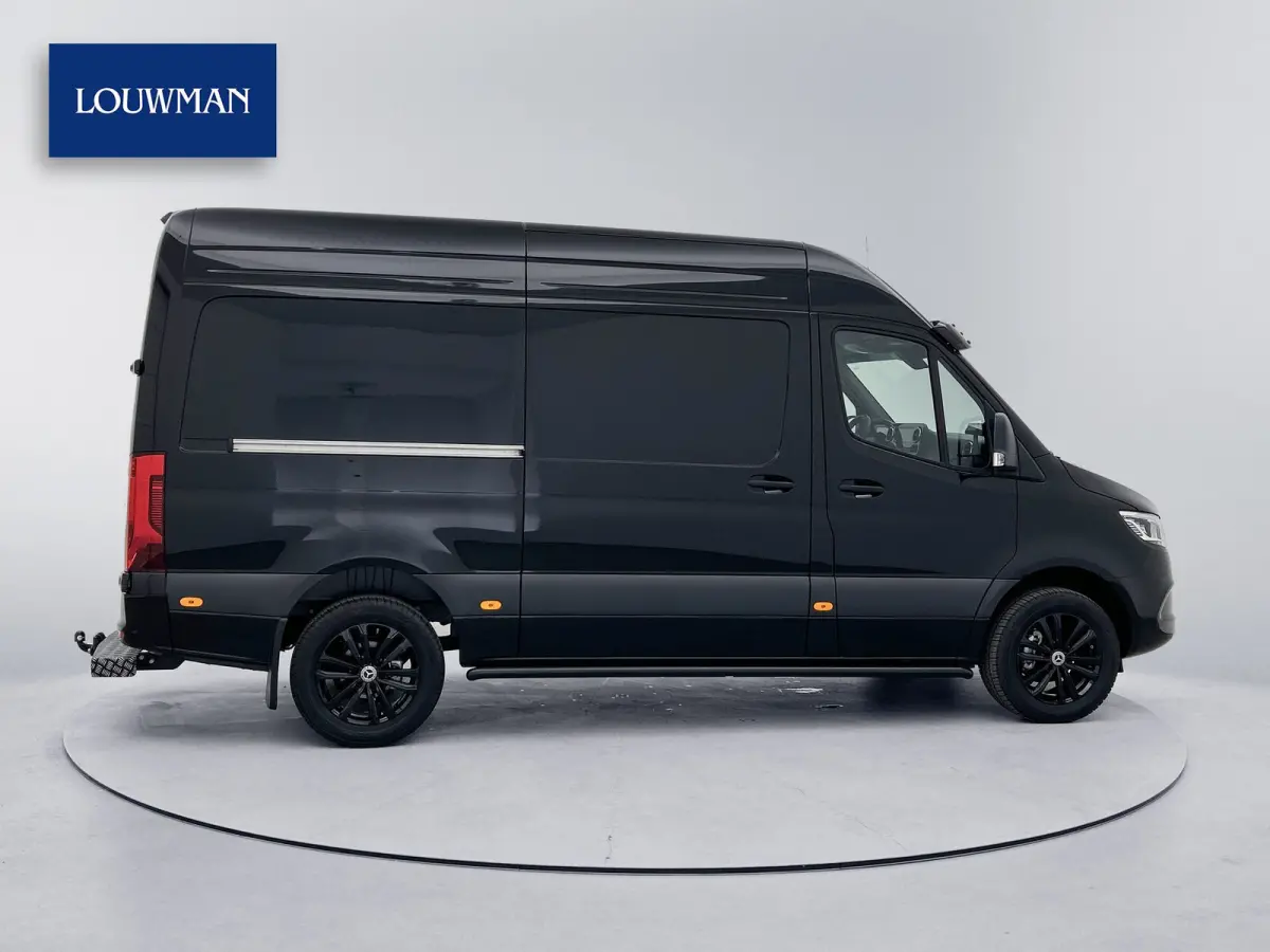 317 CDI L2H2 30 JAAR EDITION Leder Vanstep Trekhaak 3500kg Navigatie Led MAK Safari Trekhaak