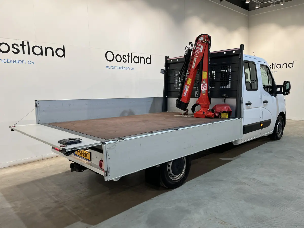 2.3 dCi 145 PK L3 Open Laadbak / Fassi Kraan / Euro 6 / Airco / Trekhaak / Cruise Control / 3-Zits / 55.000 KM !!