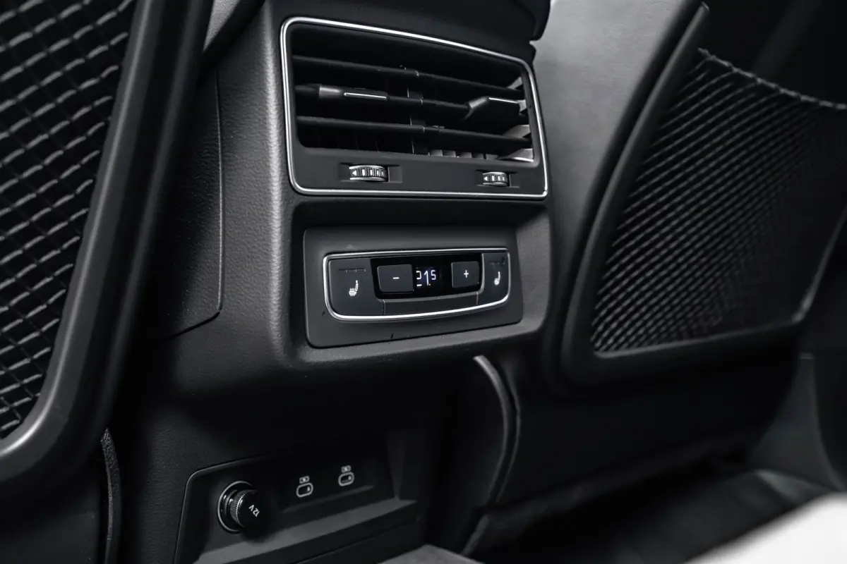 55 TFSI e quattro Pro Line S 394 PK | Trekhaak | Vierwielsturing | Panoramadak | B&O | 360 Camera